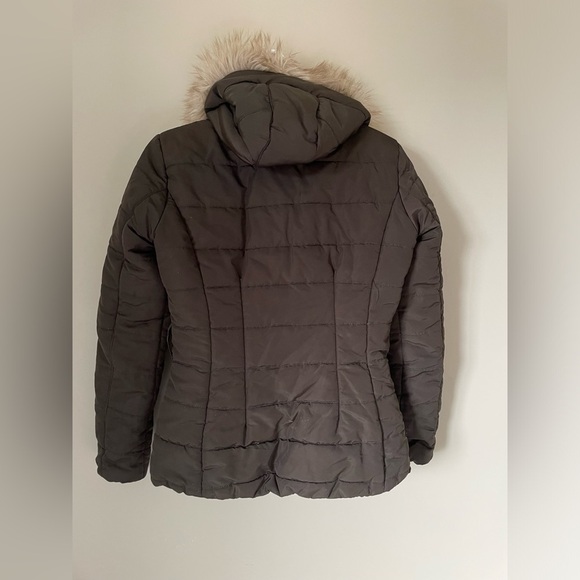 H&M Dark olive green Puffer Jacket with Faux Fur Trim size4 NWOT - Picture 3 of 4